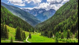 لمحة من الجنة: تم الكشف عن المناظر الطبيعية السماوية في كل إطار