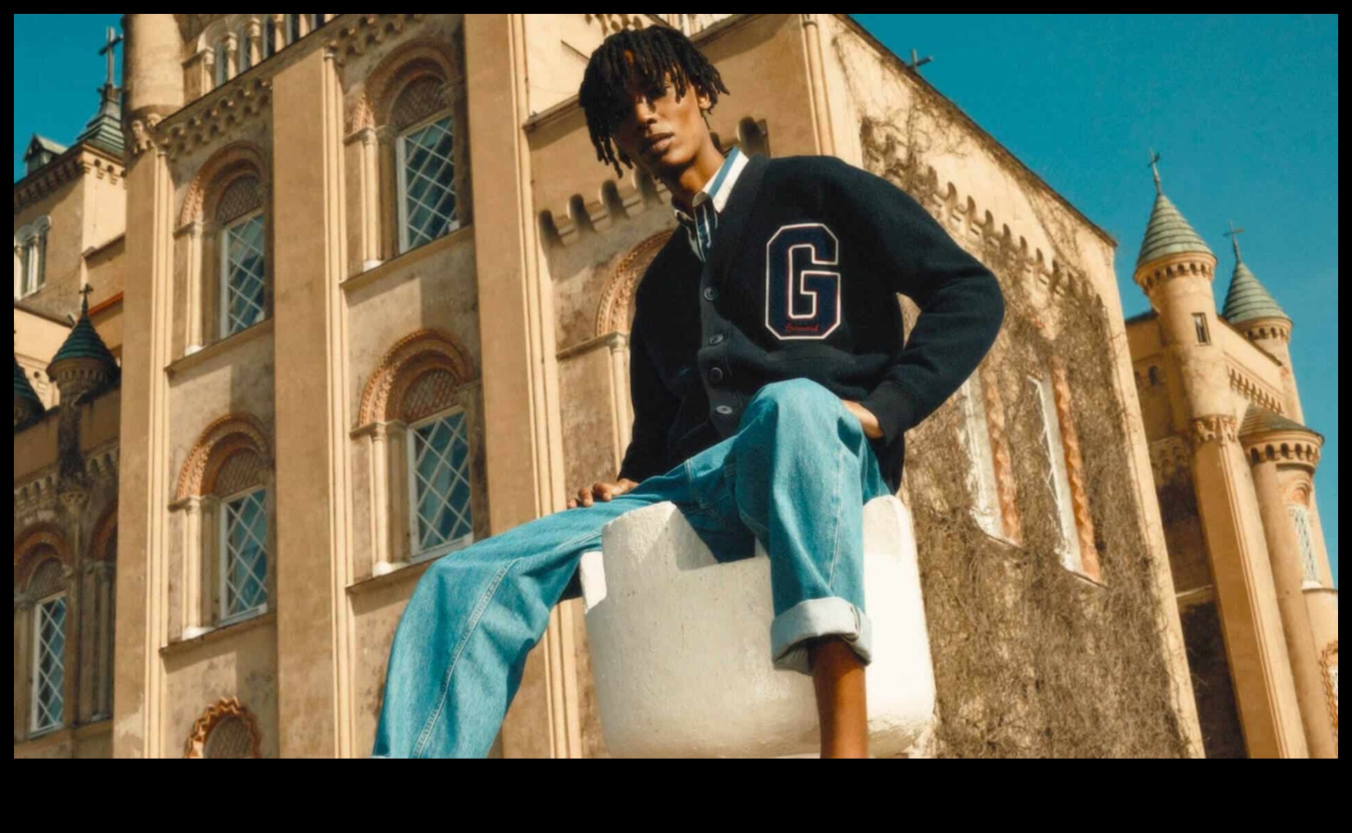 اتجاهات مصممة خصيصًا: أزياء رجالية للحداثة الأنيقة