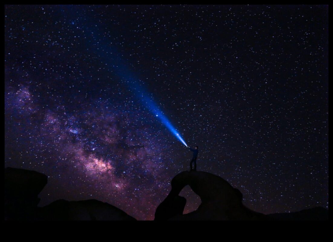 الملاحون السماويون: رسم المسار الكوني للمركبة الفضائية