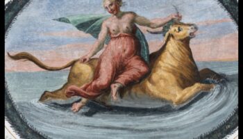 اللوحات الجدارية المخفية: الجداريات واللوحات في المساكن القديمة