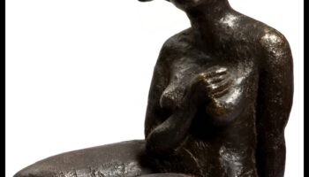 الصفاء المنحوت: الرنين العاطفي لتماثيل عصر النهضة